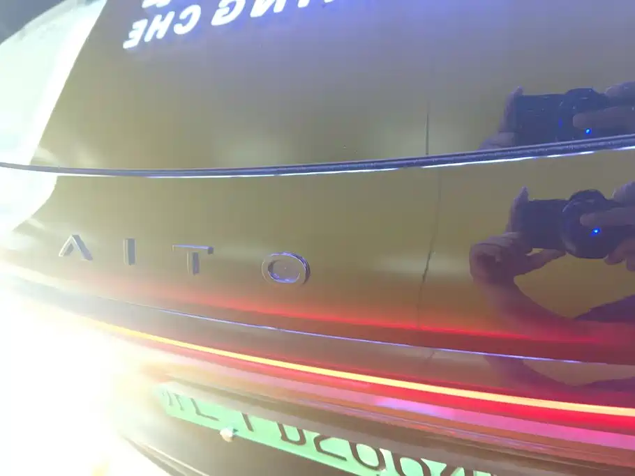 AITO Wenjie AITO M8 2026