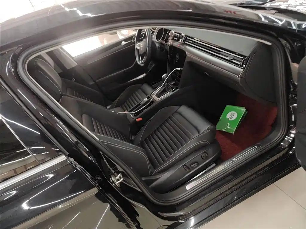 Volkswagen Magotan 2020 330TSI DSG Leading фото 20