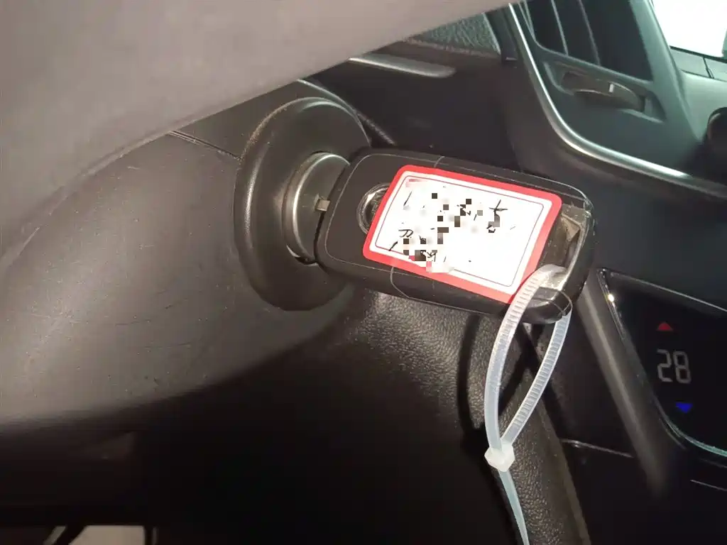 Buick Regal 2015 1.6T Leading Tech Edition фото 9