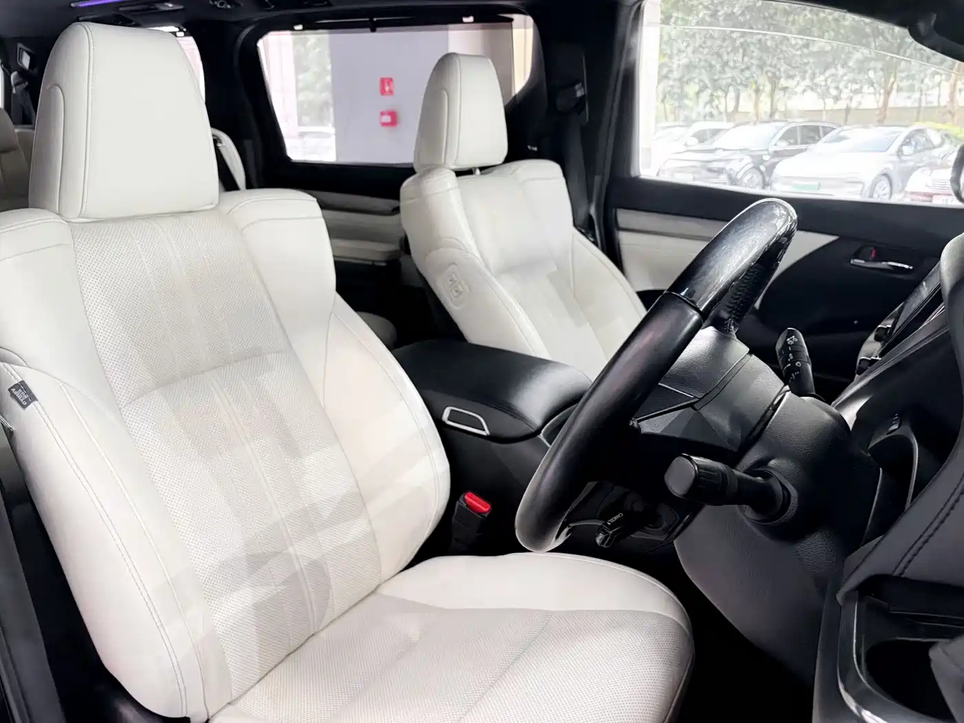 Toyota Alphard 2018 Facelift 3.5L Premium Edition фото 5