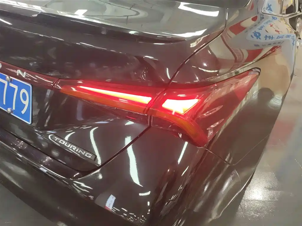 Toyota Avalon 2019 2.5L Touring Premium Edition China VI фото 24