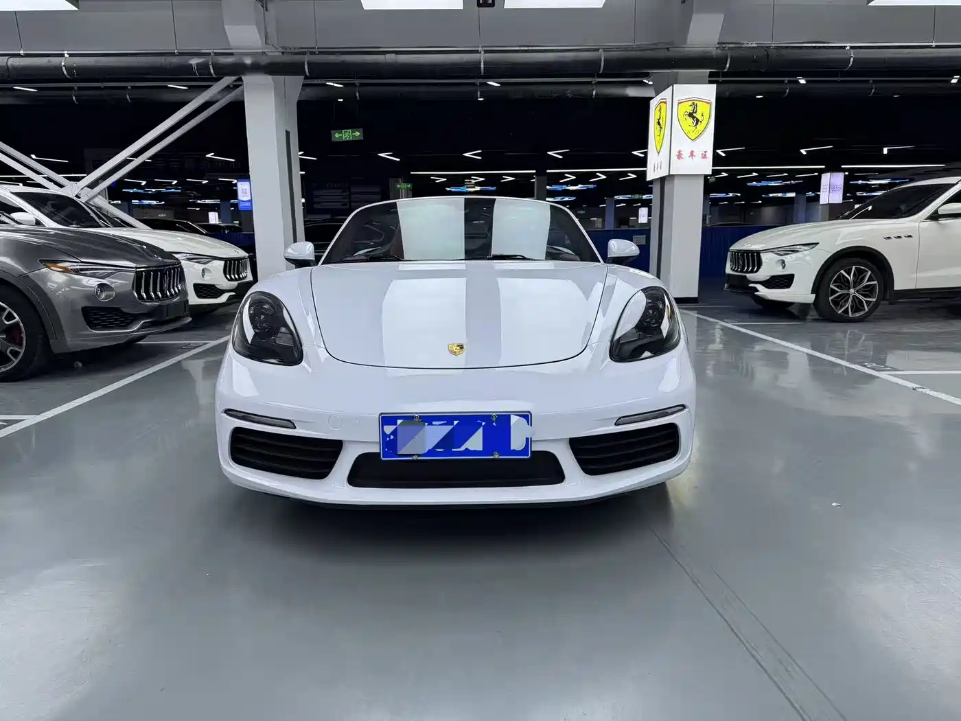 Porsche 718 2018 Boxster 2.0T фото 2