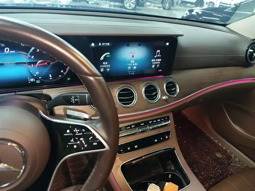 Mercedes-Benz E-Class 2022 Second Facelift E 300 L Luxury фото 6