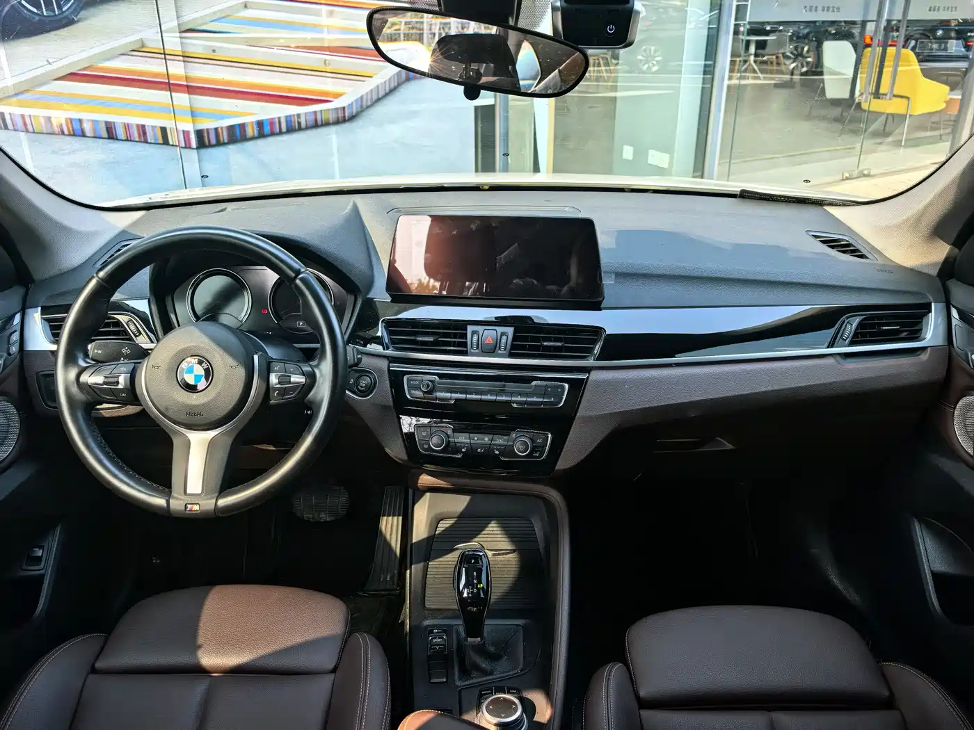 BMW X1 2021 sDrive25Li Leading фото 4