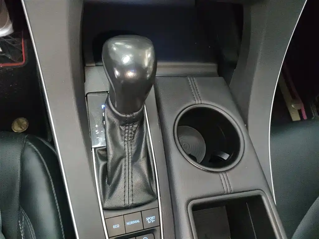 Toyota Avalon 2019 2.5L Touring Premium Edition China VI фото 10