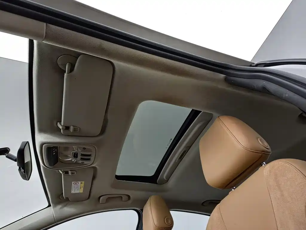 Фото 14 - Buick Excelle