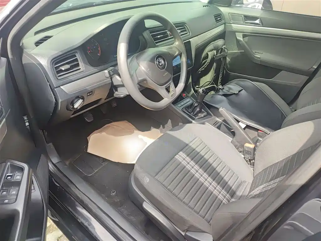 Volkswagen Lavida 2019 Lavida Start 1.5L Manual Trend (China VI) фото 15