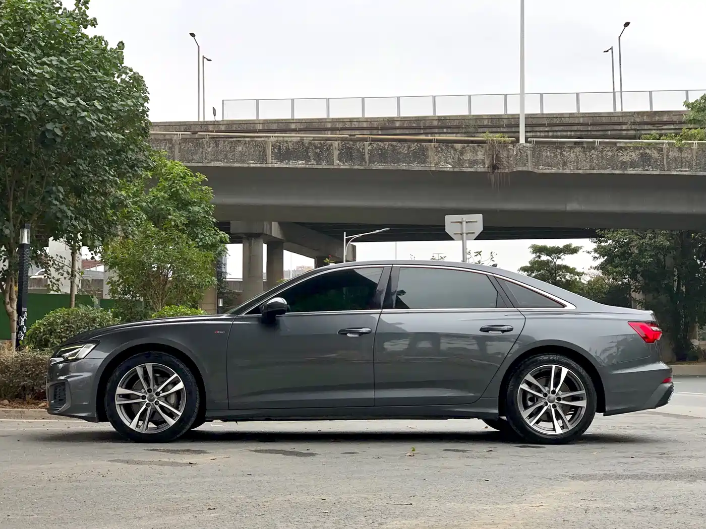 Audi A6L 2020 40 TFSI Luxury Dynamic фото 3