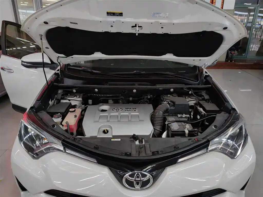 Toyota RAV4 Rongfang 2019 2.0L CVT 2WD Trend Edition China VI фото 16