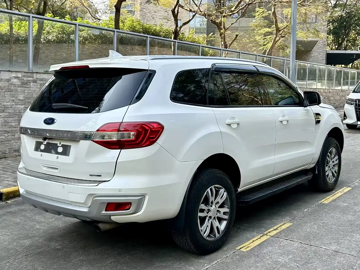 Ford Everest 2017 2017 2.0T Gasoline Automatic 4WD Luxury Edition 5-Seater