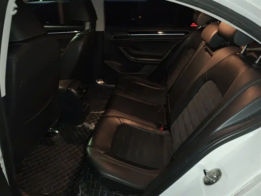 Volkswagen Sagitar 2017 230TSI Automatic Luxury фото 15