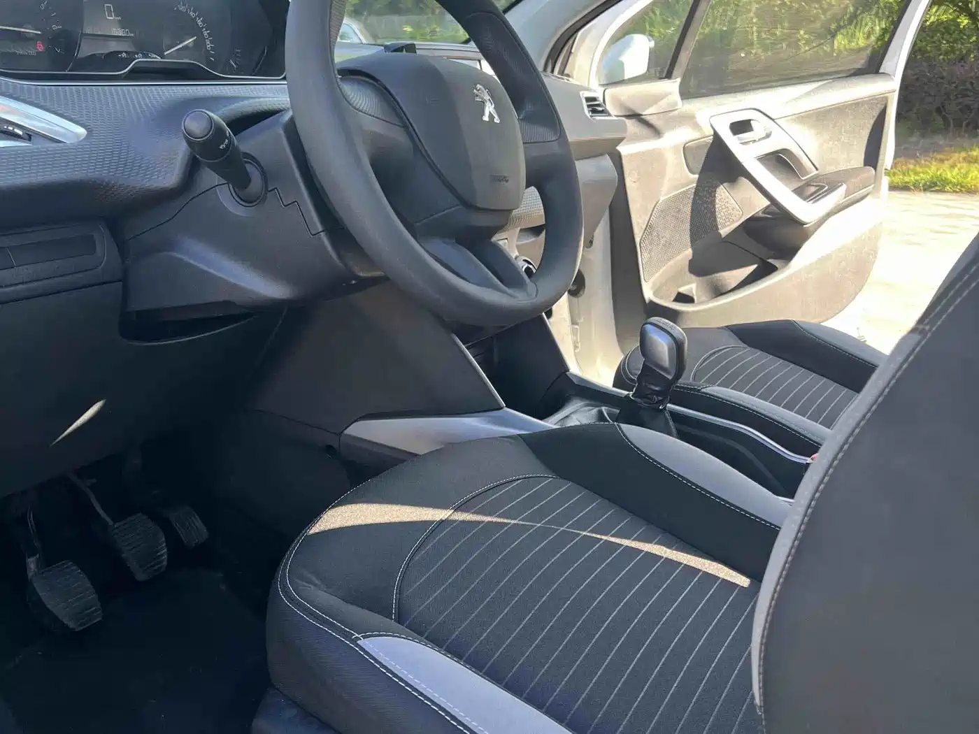 Фото 6 - Peugeot 2008