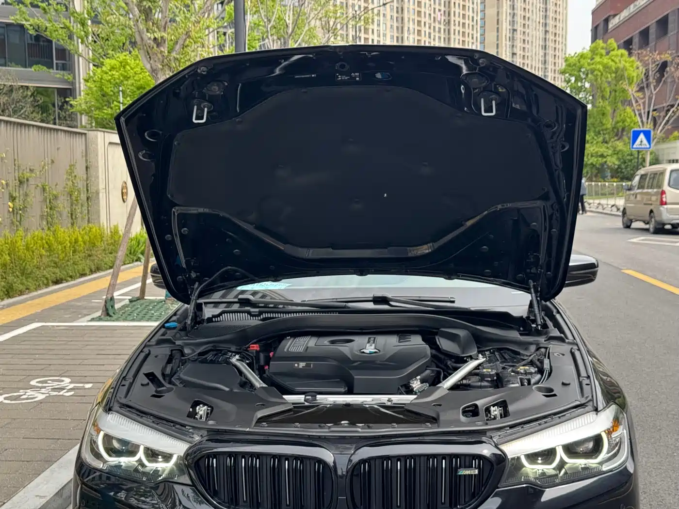 BMW 5 Series 2020 525Li Luxury Package фото 23