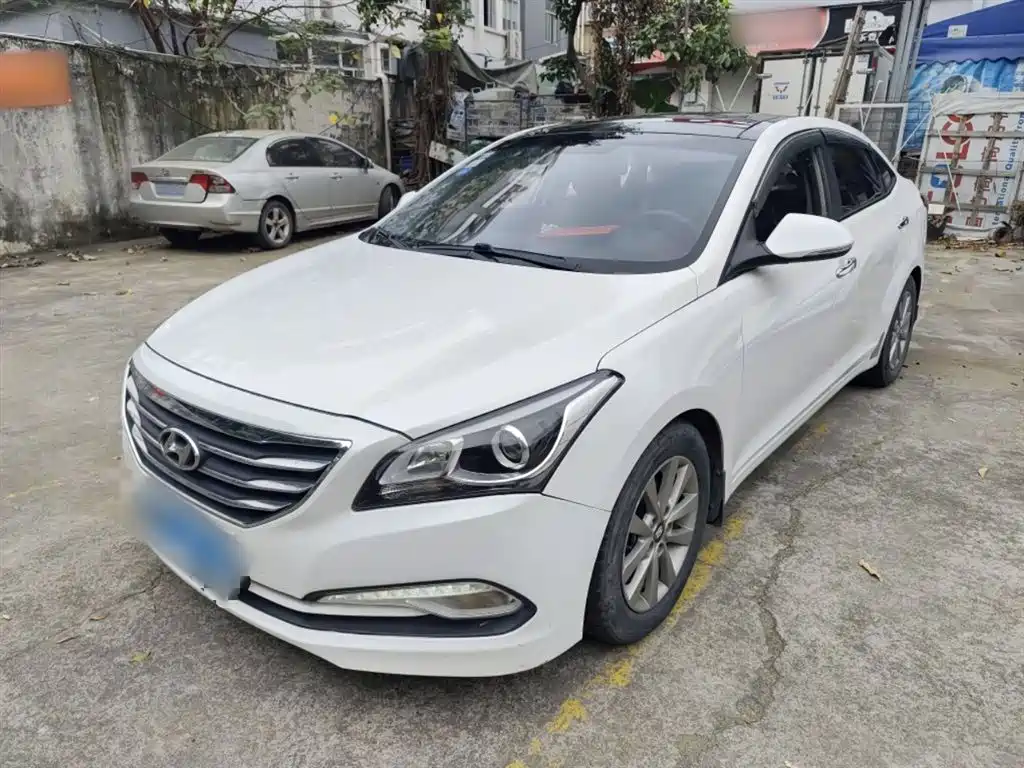 Hyundai Mistra 2014 1.8L Auto Smart GLS