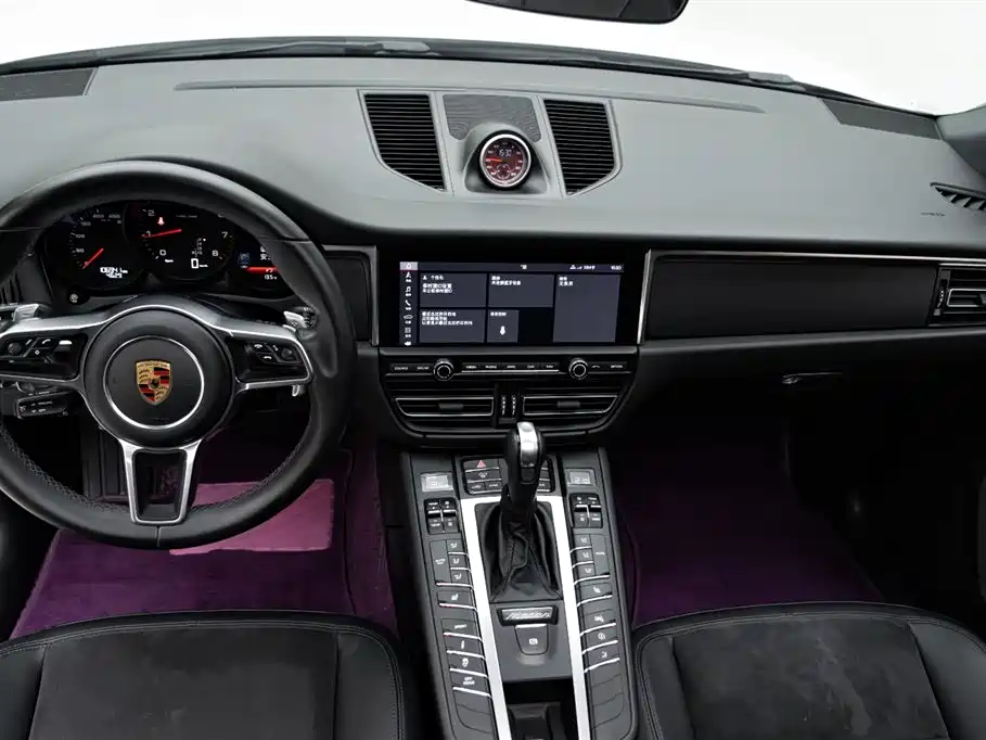 Porsche Macan 2018 Macan 2.0T фото 11