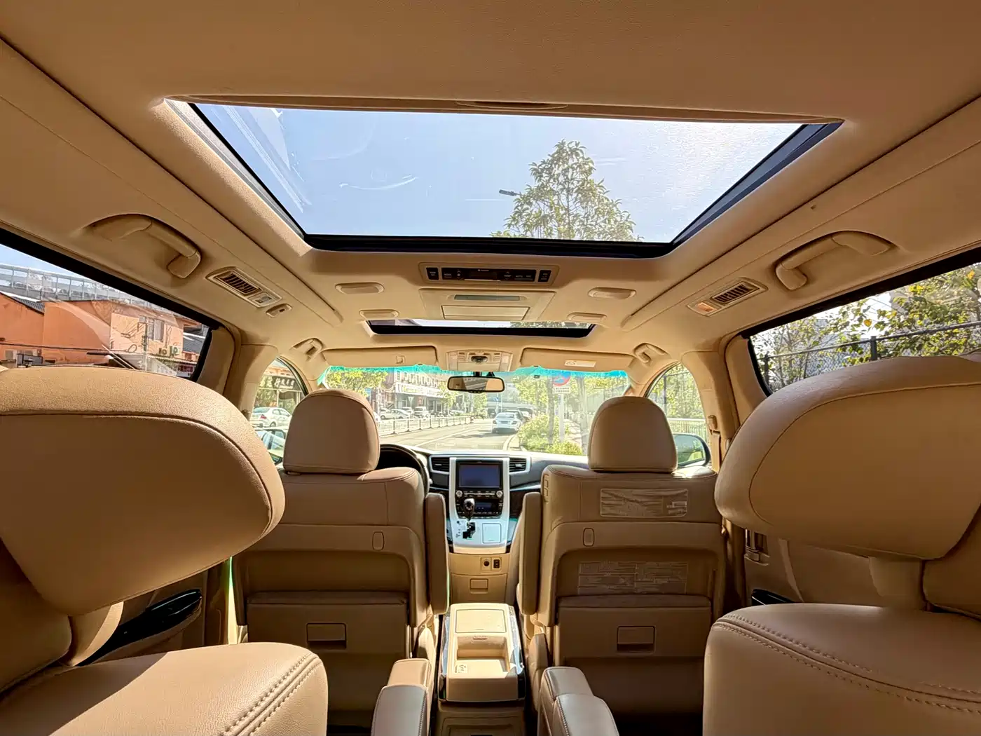 Toyota Alphard 2012 3.5L Luxury Edition фото 16