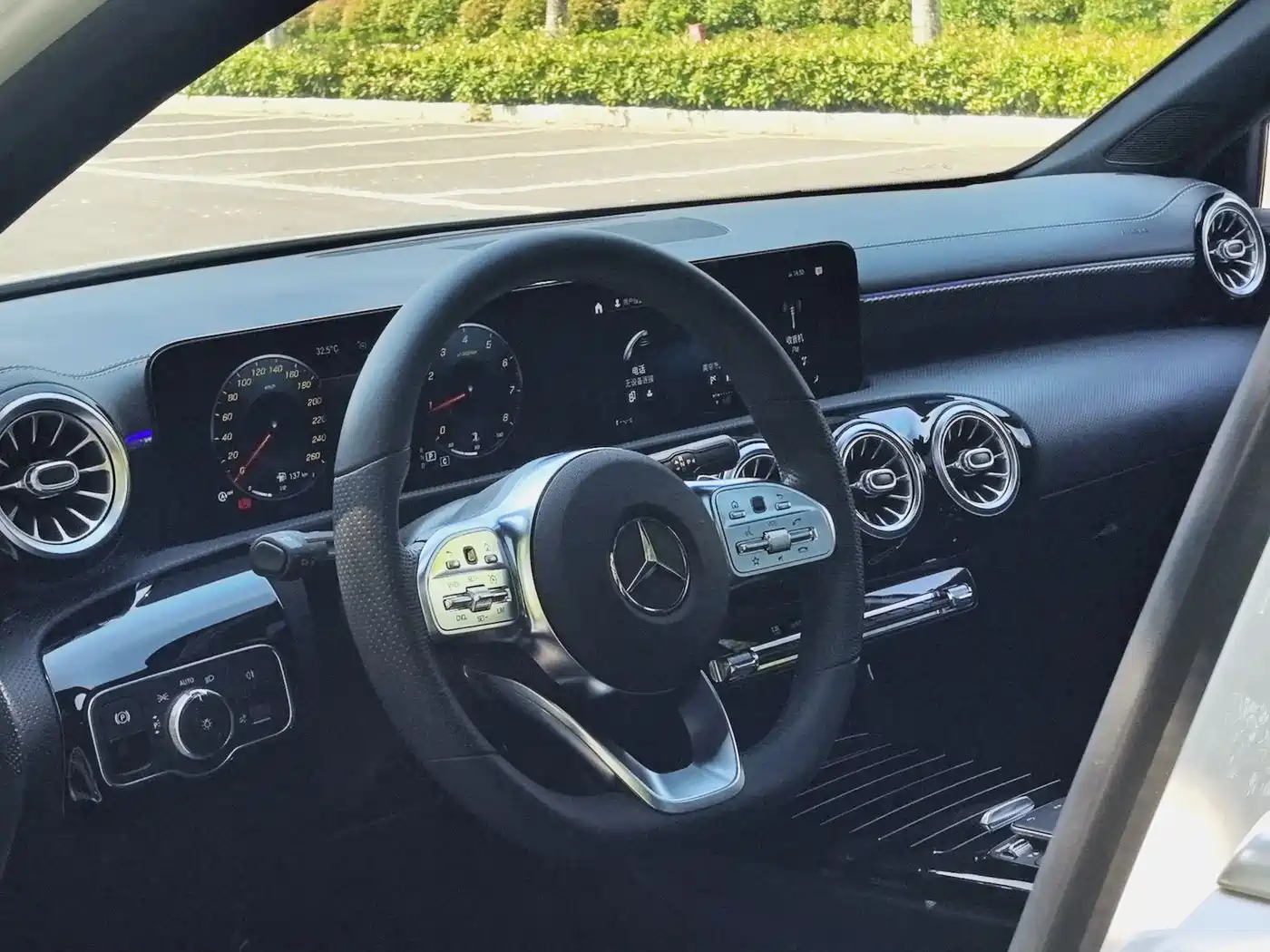 Mercedes-Benz A-Class 2021 A 200 L Sport Sedan Fashion Edition фото 19