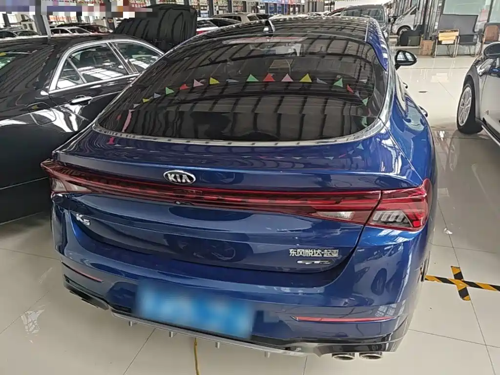 Фото 6 - Kia K5
