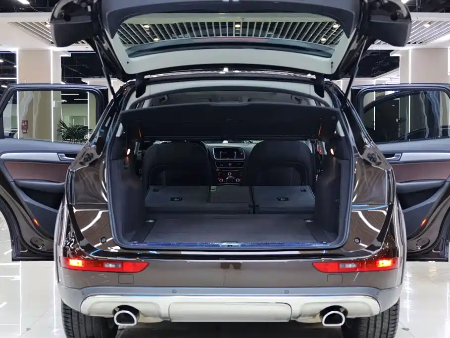 Audi Q5 2017 Plus 40 TFSI Technology фото 32