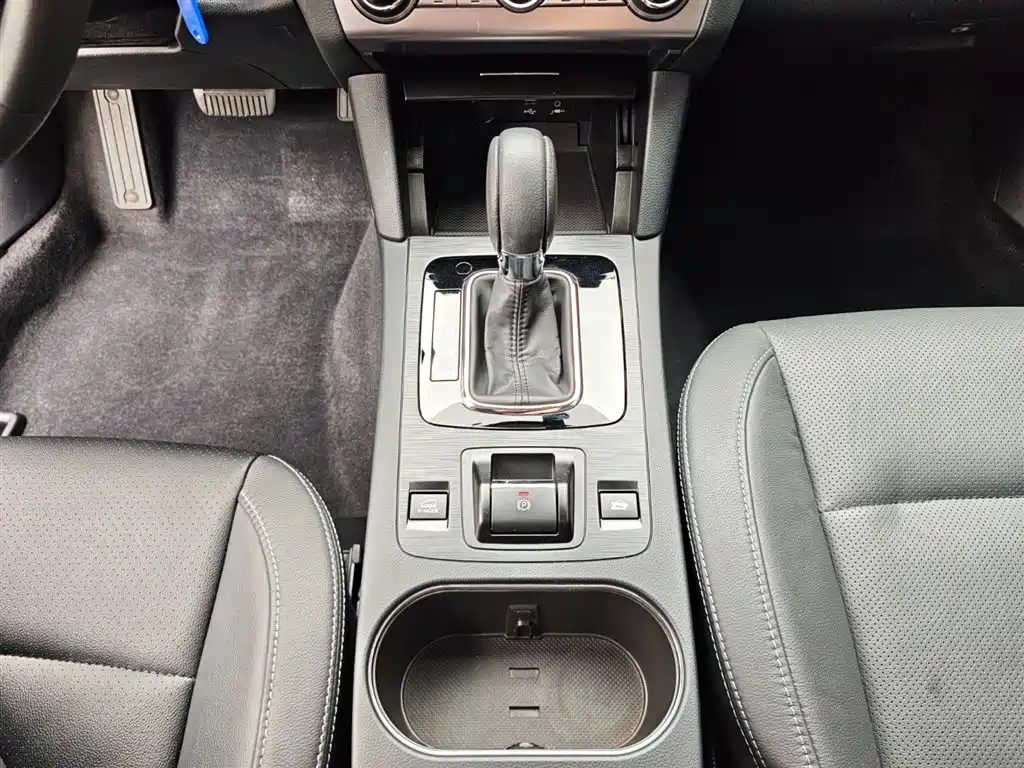 Subaru Outback 2020 Facelift 2.5i Classic Edition фото 16