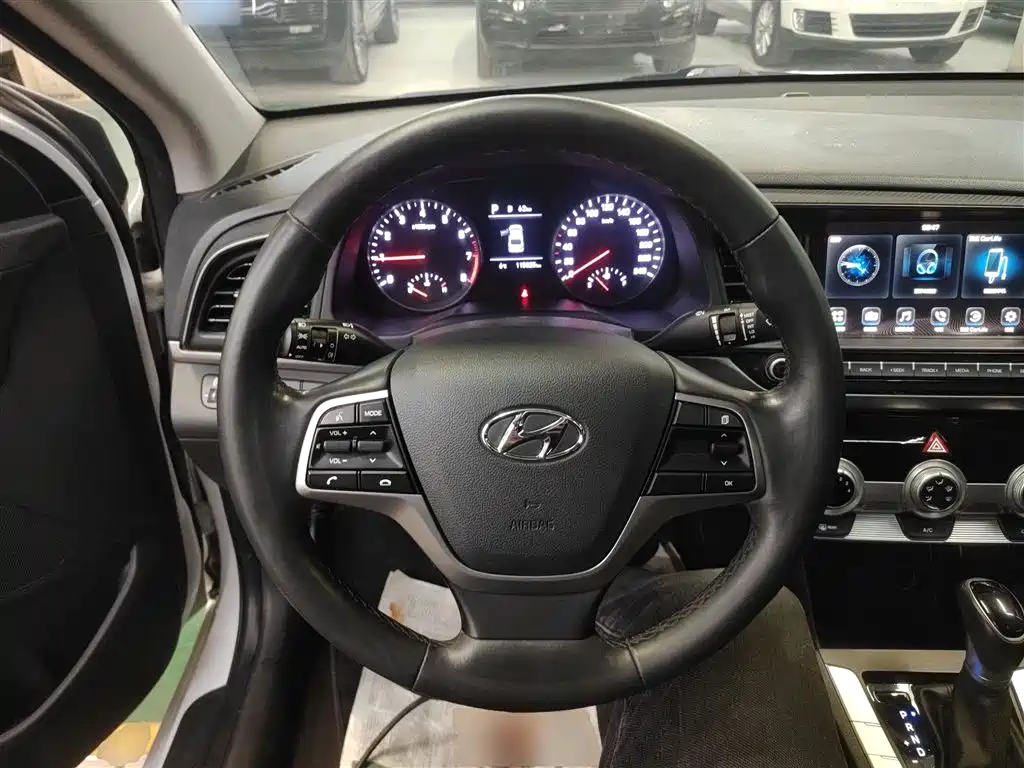Hyundai Elantra 2020 1.5L CVT Smart Style·Elite фото 7