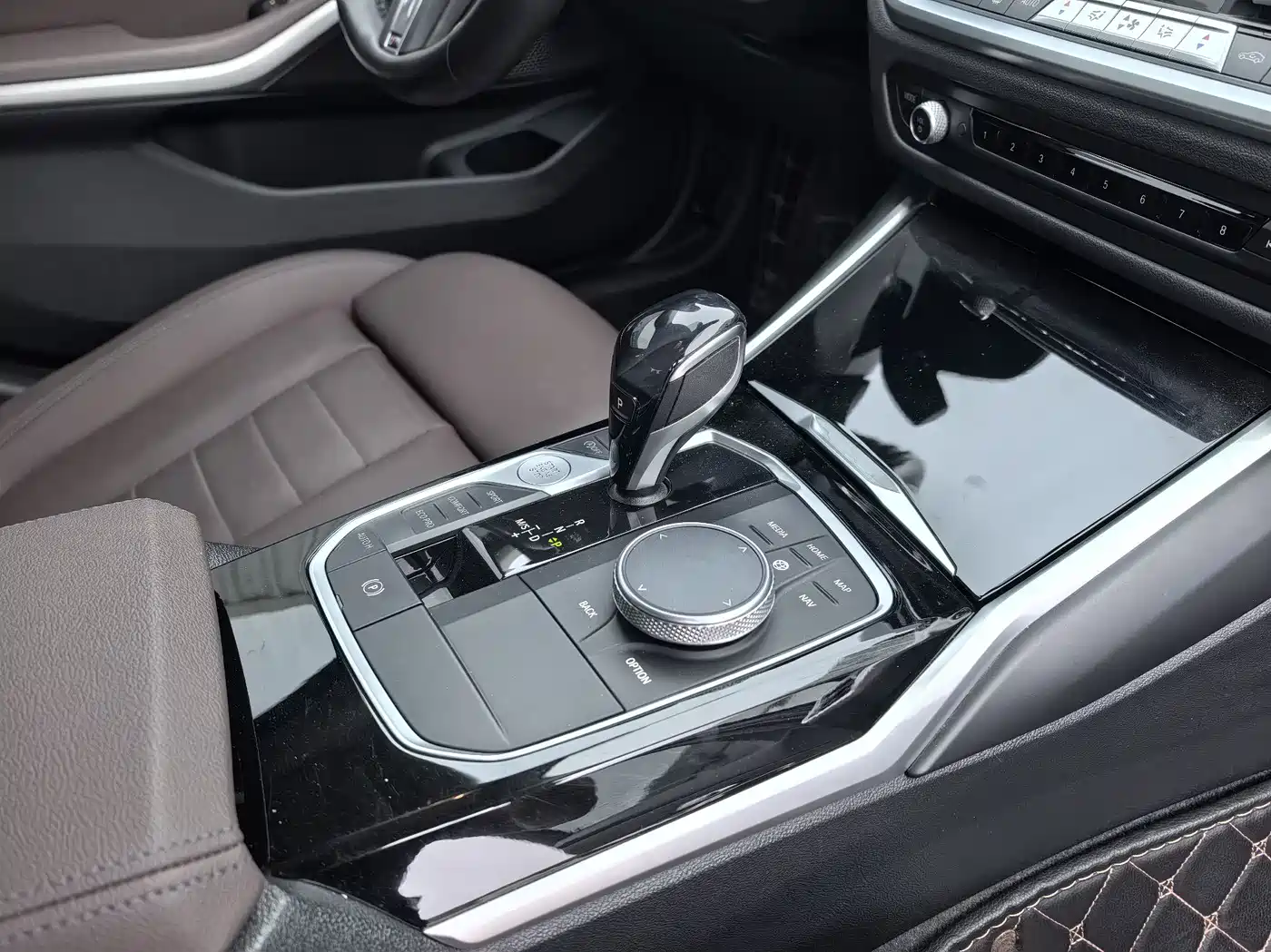 BMW 3 Series 2020 320Li M Sport Package фото 11