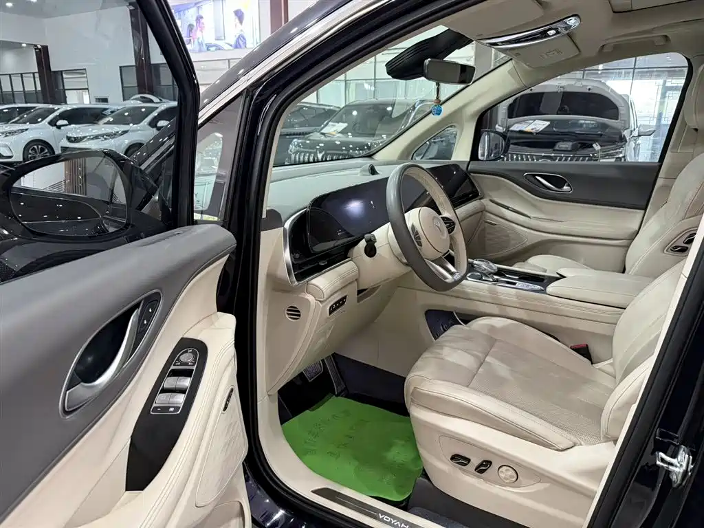 Voyah Auto Voyah Dreamer 2022 Low-carbon Dream+Smart Package фото 6