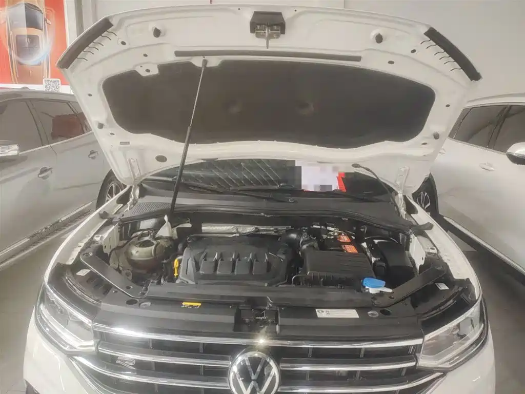 Volkswagen Tiguan L 2022 330TSI Auto 2WD R-Line Premium Edition фото 20