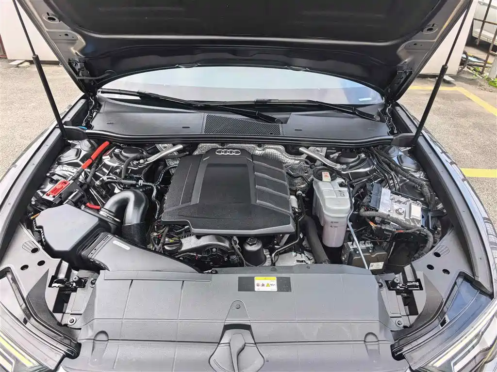 Audi A6L 2022 40 TFSI Luxury Dynamic фото 9