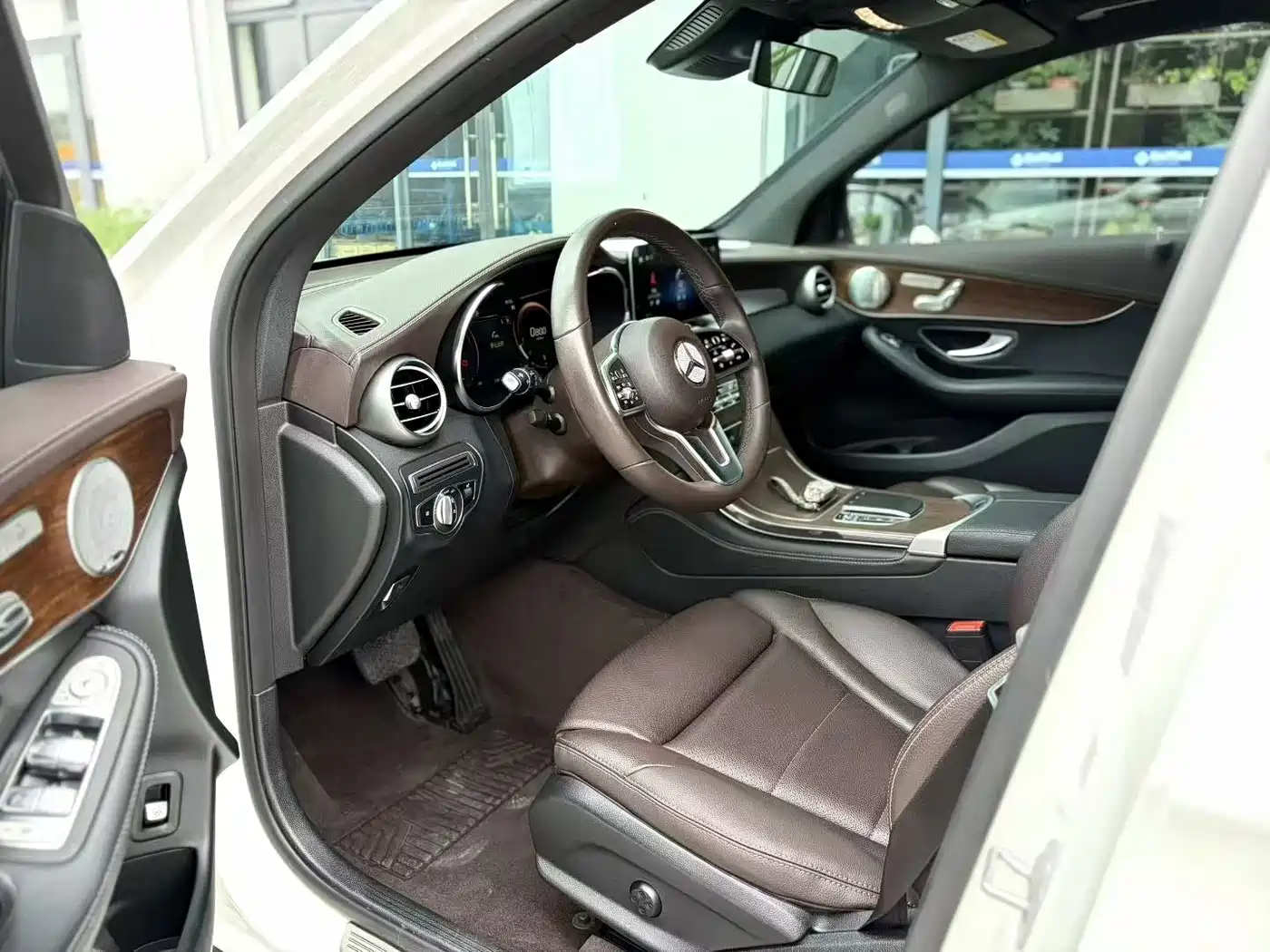 Mercedes-Benz GLC 2020 Facelift GLC 300 L 4MATIC Dynamic фото 7