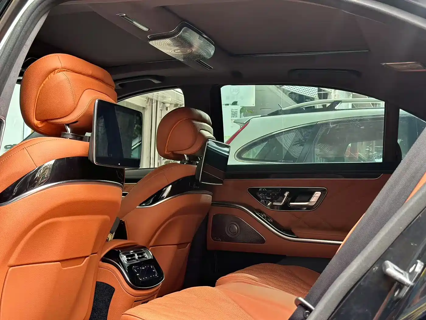 Mercedes-Benz S-Class 2012 S 300 L Luxury Grand Edition фото 10