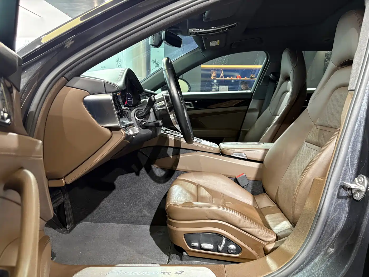 Porsche Panamera 2017 Panamera 4 Sport Turismo 3.0T фото 6