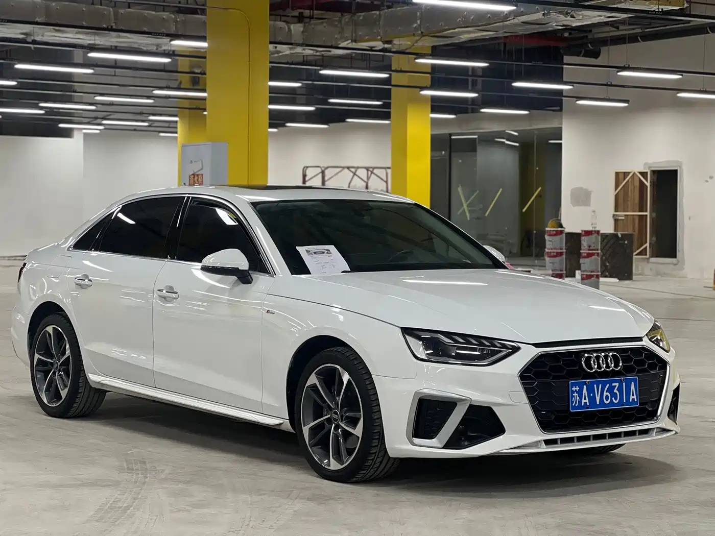 Фото 3 - Audi A4L