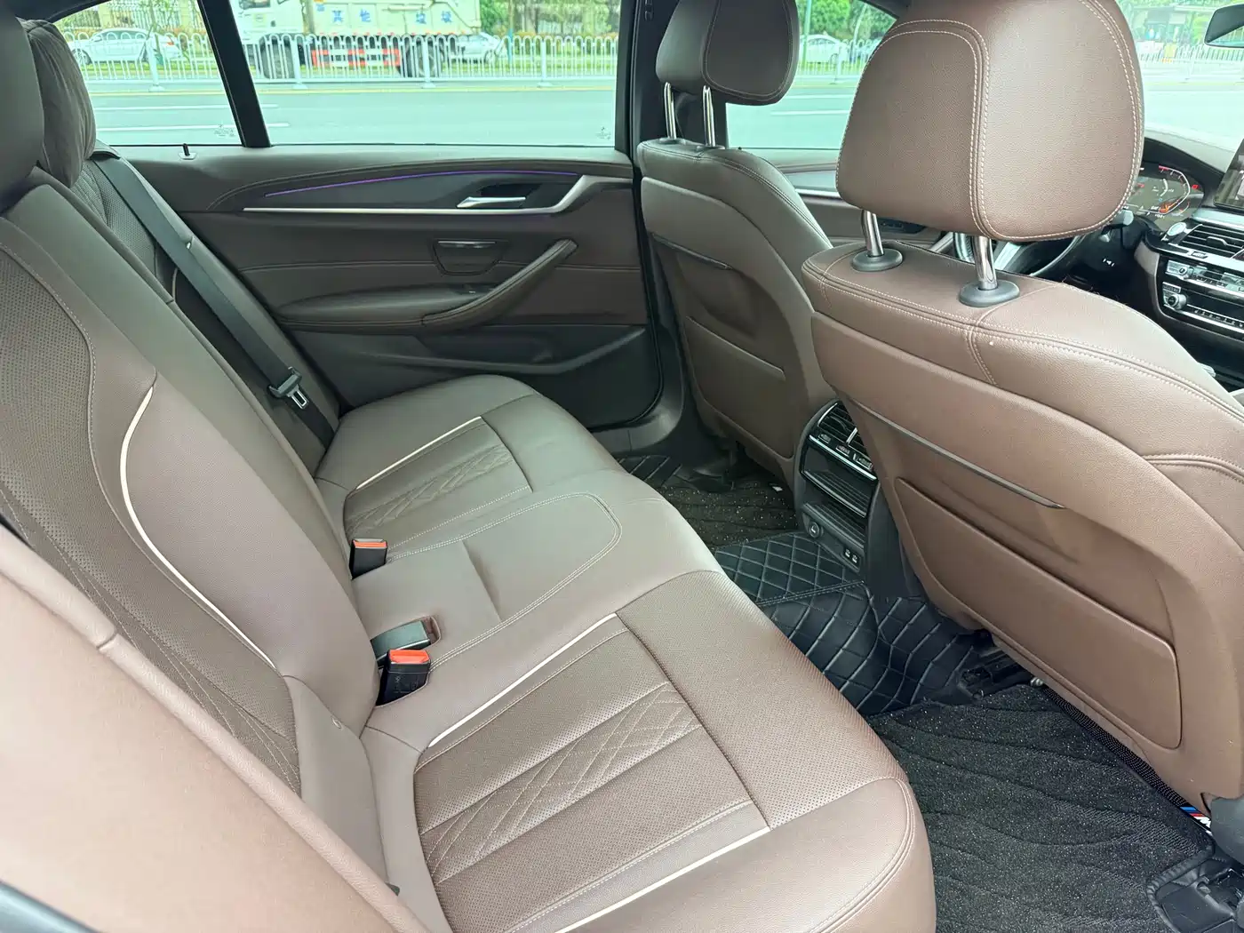 BMW 5 Series 2022 Facelift 530Li Leading M Sport Package фото 13