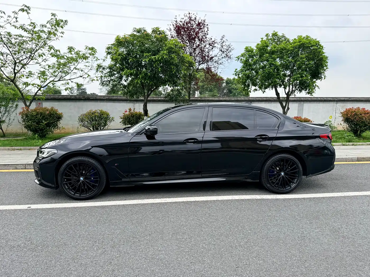 BMW 5 Series 2022 Facelift 530Li Leading M Sport Package фото 16