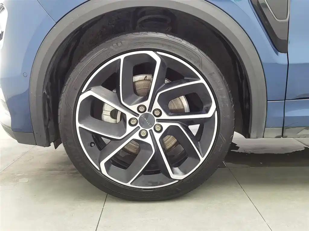 Lynk & Co 05 2020 2.0TD 2WD Shine Halo фото 17