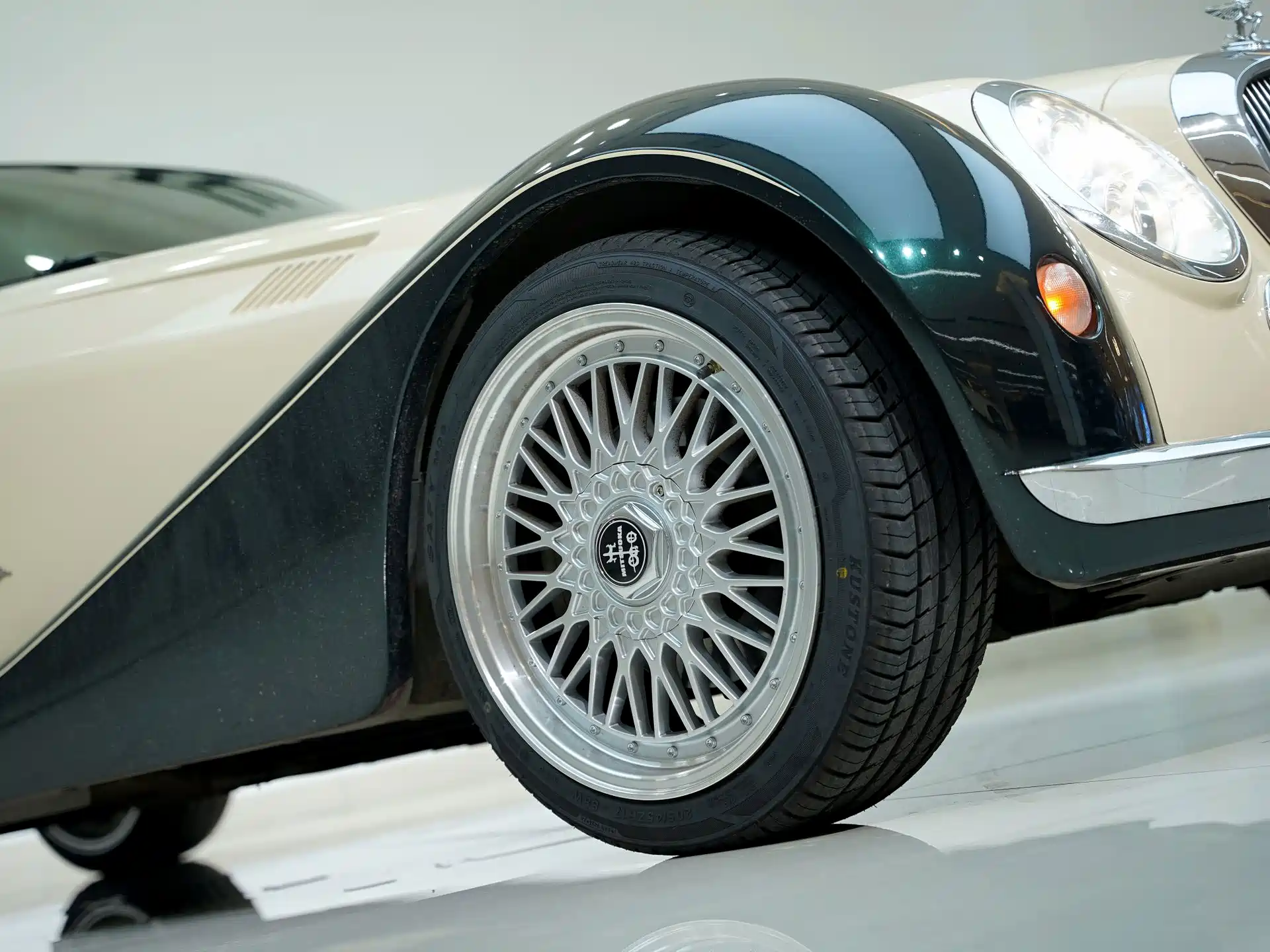 Фото 8 - Mitsuoka Queen