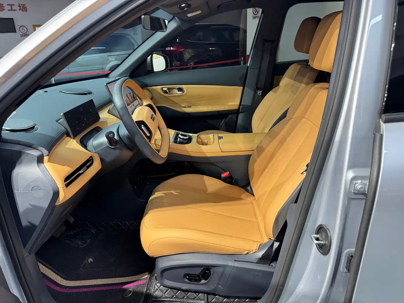 Geely Galaxy Galaxy Starship 7 EM-i 2025 Model 55km Voyage Edition фото 9