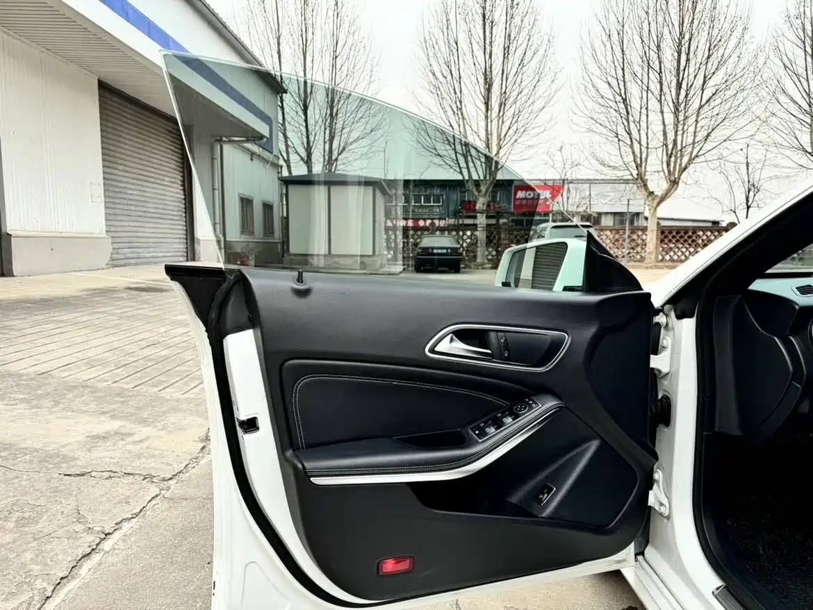 Mercedes-Benz CLA (Import) 2018 CLA 200 Dynamic Edition фото 12