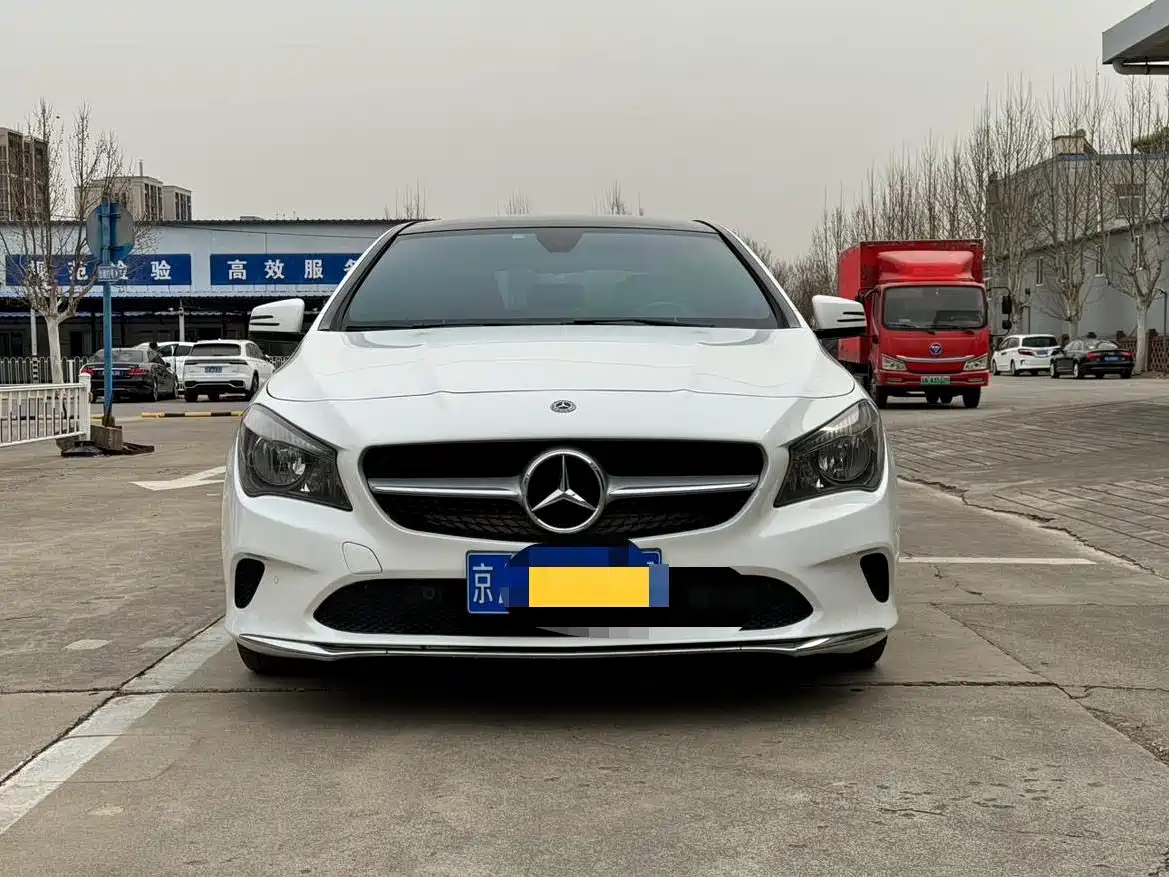 Mercedes-Benz CLA (Import) 2018 CLA 200 Dynamic Edition фото 3