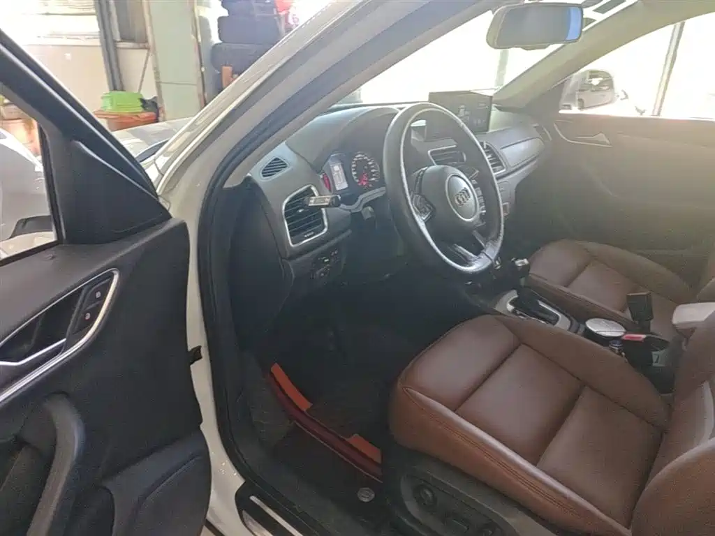 Audi Q3 2015 30 TFSI Progressive фото 16