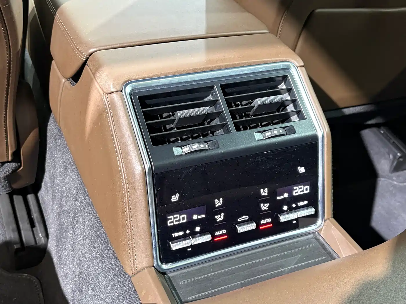 Porsche Panamera 2017 Panamera 4 Sport Turismo 3.0T фото 12