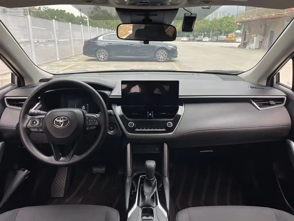 Toyota Corolla Cross 2023 2.0L Elite Edition фото 6