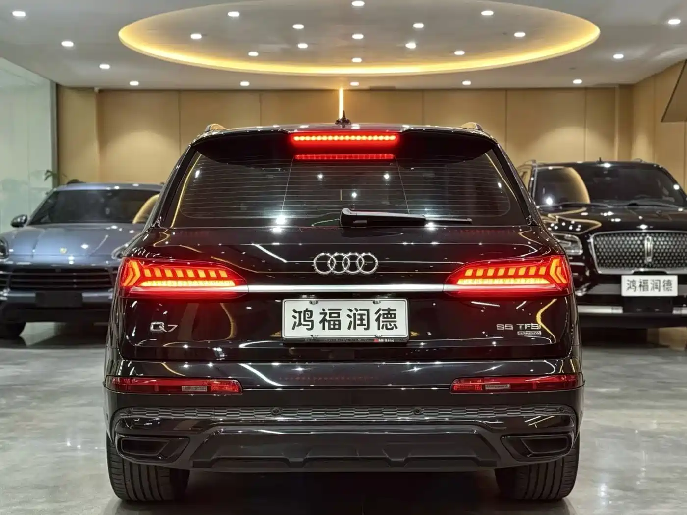 AUDI Q7
