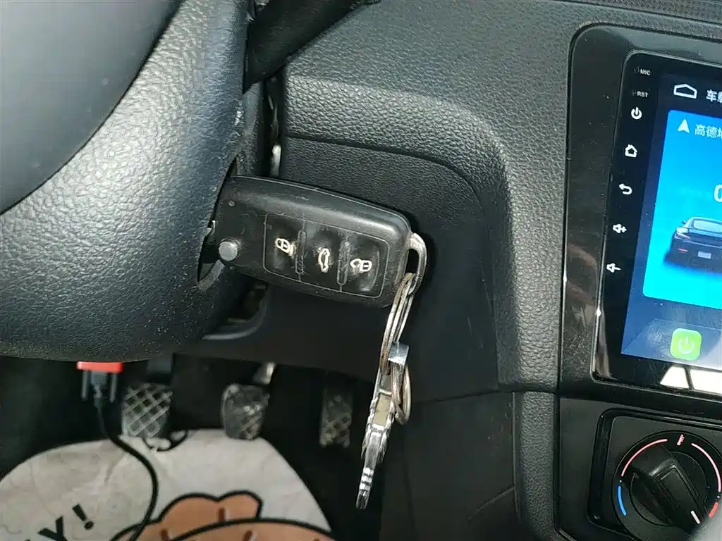 Volkswagen Santana 2016 1.4L Manual Trend Edition фото 9