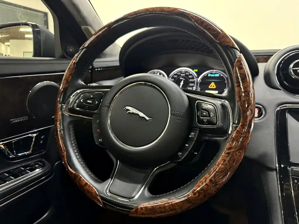 Jaguar XJ 2014 2014 XJL 3.0 SC 4WD Premium Business Edition