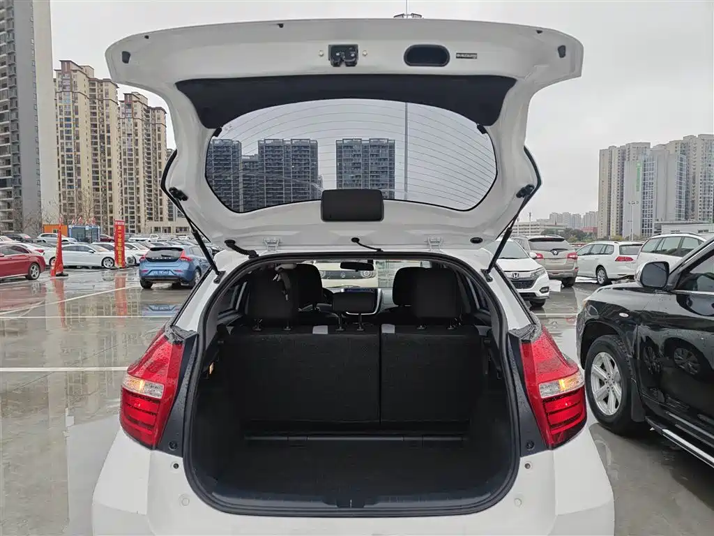 Toyota YARiS L Zhi Xuan 2020 1.5L CVT Leading Edition фото 19