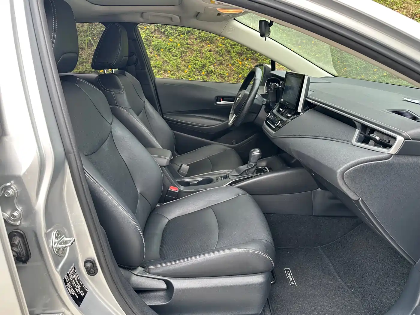 Toyota Corolla 2019 1.2T S-CVT GL-i Luxury Edition фото 12