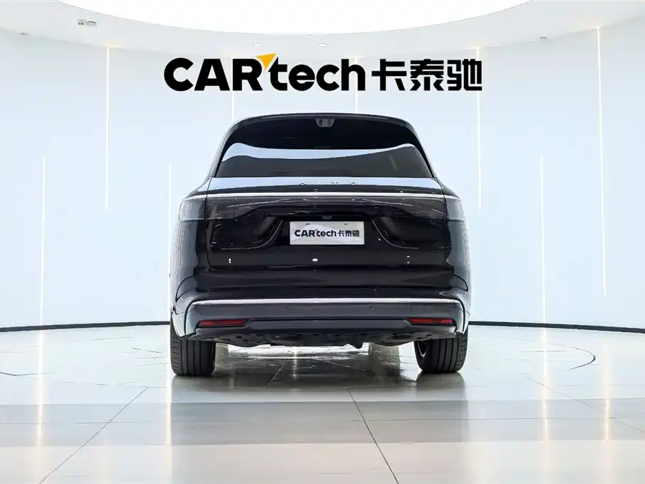 AITO Wenjie AITO M8 2025 Extended Range Ultra 53.4kWh 6-Seater фото 2