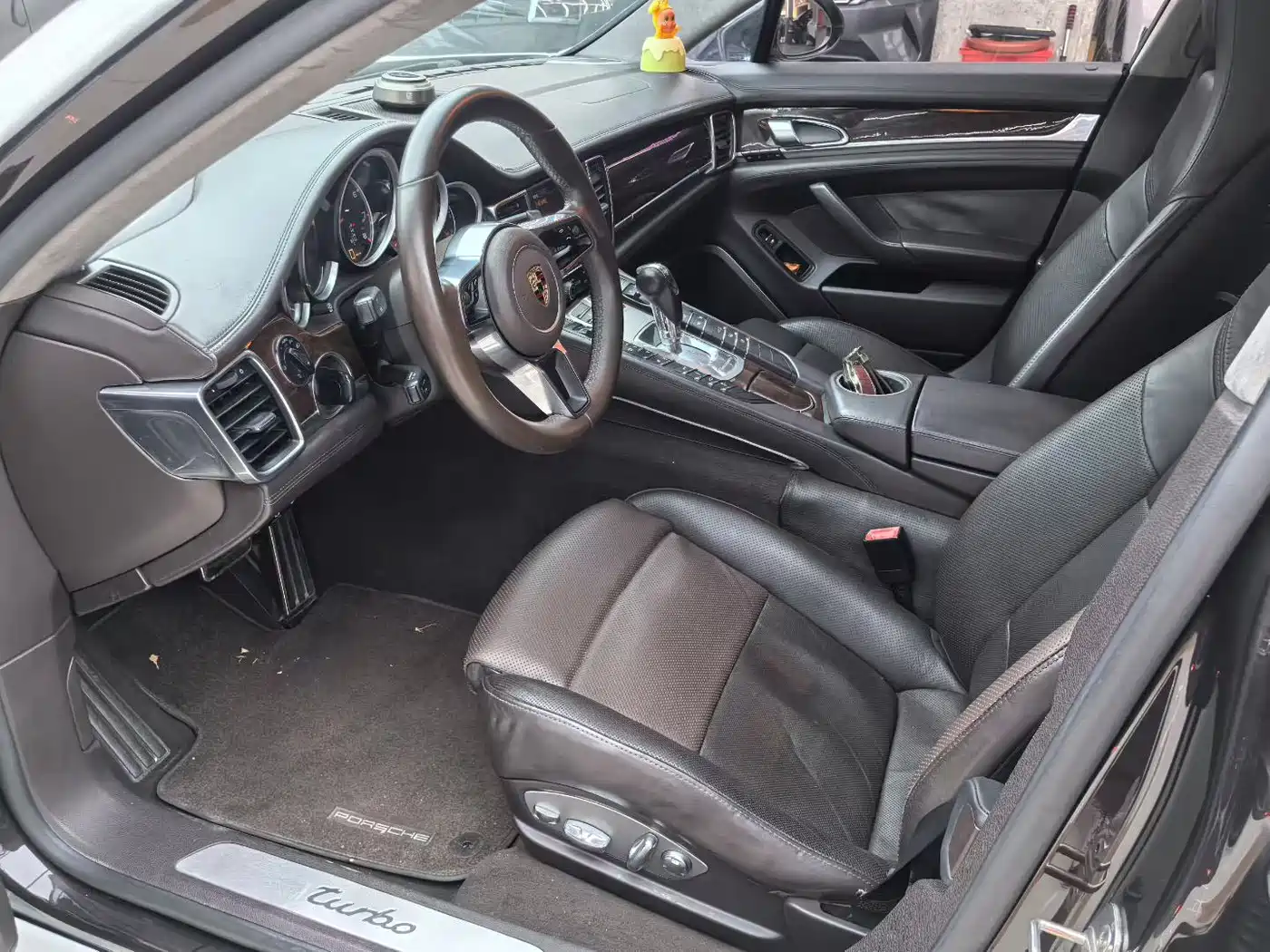 Фото 7 - Porsche Panamera